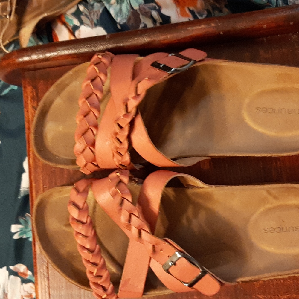 Maurices sz 11 cork sandal. Gently worn
